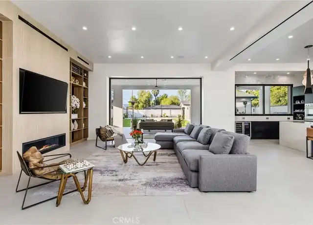 Property at 22745 Califa St, Woodland Hills, CA, 91367, 5 beds, 4 baths, [object Object]
