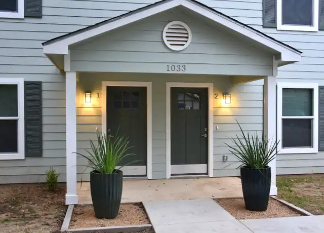 Property at 1033 E Milam St #4, Luling, TX, 78648, 2 beds, 2 baths, [object Object]