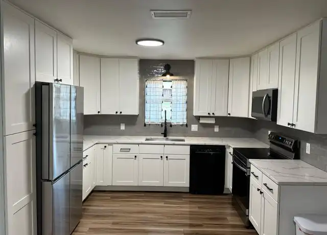 Property at 2424 Roberts Dr, Niceville, FL, 32578, 3 beds, 2 baths, [object Object]