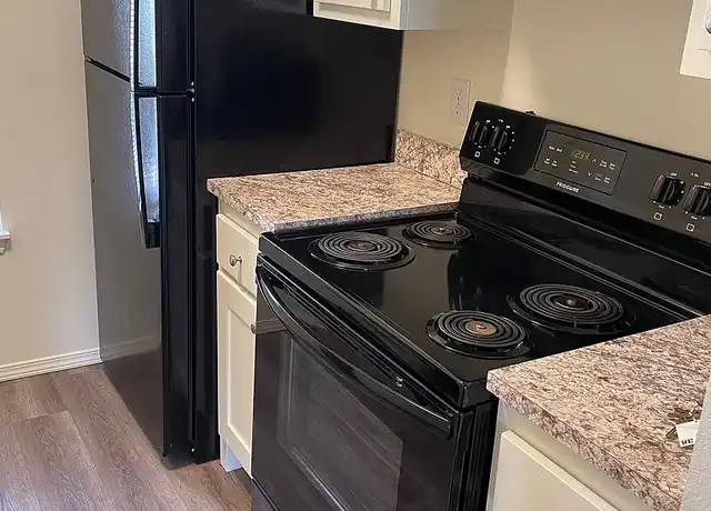 Property at Greystone Apartments - 5152 S Harvard Ave, Tulsa, OK, 74135, 1-2 bed, 1-2 bath, [object Object]