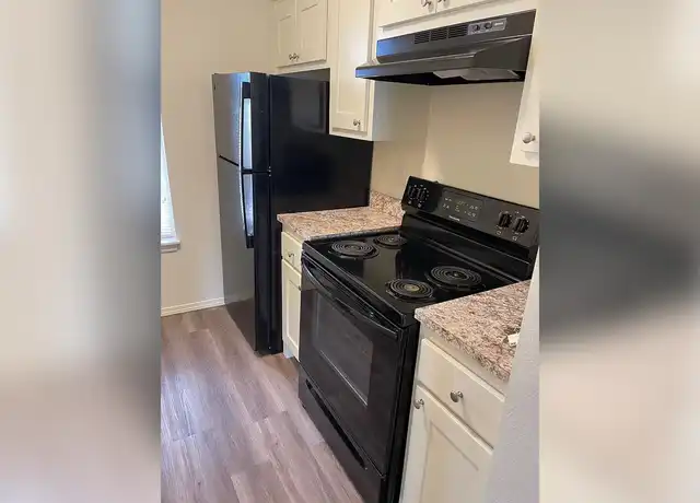 Property at Greystone Apartments - 5152 S Harvard Ave, Tulsa, OK, 74135, 1-2 bed, 1-2 bath, [object Object]