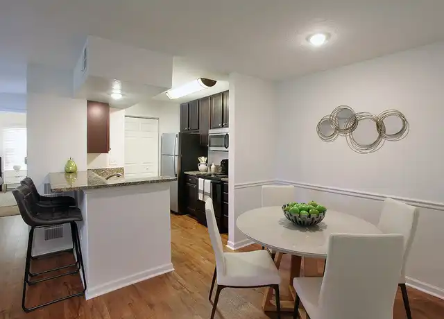 Property at Cypress Grand Apartments - 8134 Colonial Village Dr, Tampa, FL, 33625, 1 bed, 1 bath, [object Object]