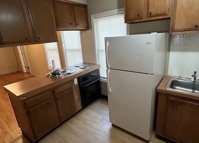 Property at 152 Hamilton St Unit 3, Southbridge, MA, 01550, 1 bed, 1 bath, [object Object]