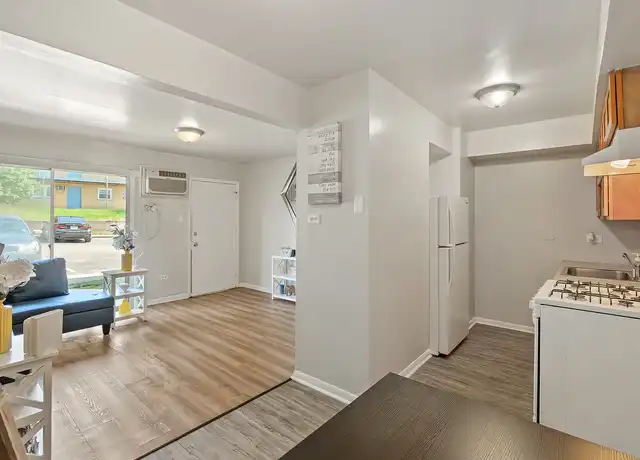 Property at Blue Station Apartments - 2130 122nd St, Blue Island, IL, 60406, 1 bed, 1 bath, [object Object]