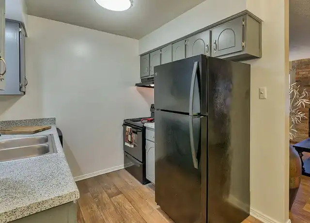 Property at Chenal Place - 1812 Reservoir Rd, Little Rock, AR, 72227, 1 bed, 1 bath, [object Object]