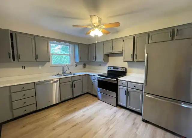 Property at 112 Woodlawn Ave Apt 2, Pittsburgh, PA, 15202, 3 beds, 1 bath, [object Object]