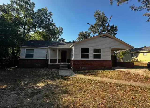 Property at 114 Suzanne Dr, Longview, TX, 75604, 3 beds, 2 baths, [object Object]
