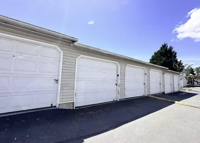 Photo of 6110 64th St NE, Marysville, WA 98270