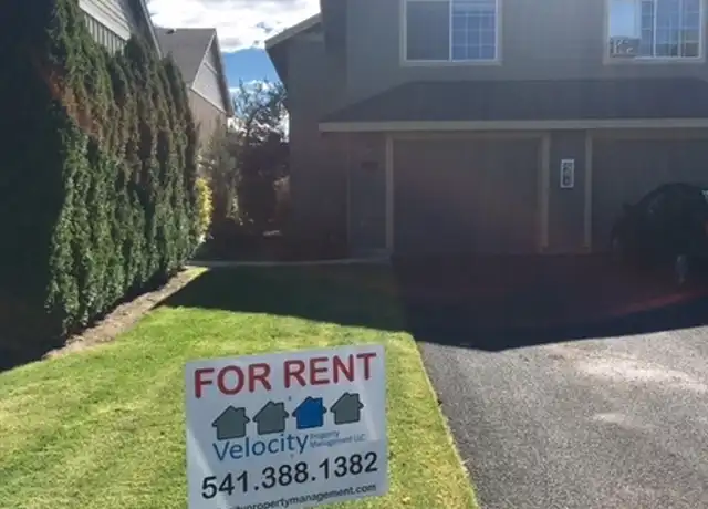 Property at 2850 SW Juniper Ave Unit 2850, Redmond, OR, 97756, 2 beds, 2.5 baths, [object Object]