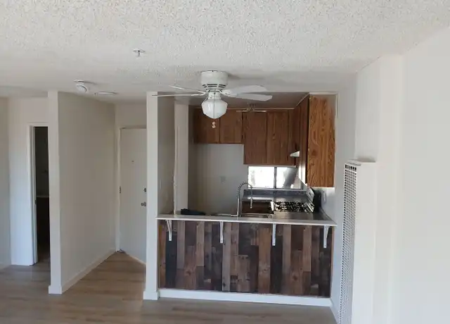 Property at 1601 W Civic Center Dr Unit 24, Santa Ana, CA, 92703, 1 bed, 1 bath, [object Object]
