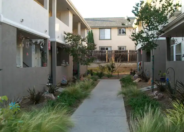 Property at 960 E Chase Ave Unit B, El Cajon, CA, 92020, 2 beds, 2 baths, [object Object]