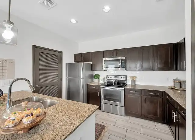 Property at Townhomes at Lake Park - 1555 Cullen Blvd, Pearland, TX, 77581, 1-2 bed, 1.5-2.5 baths, [object Object]