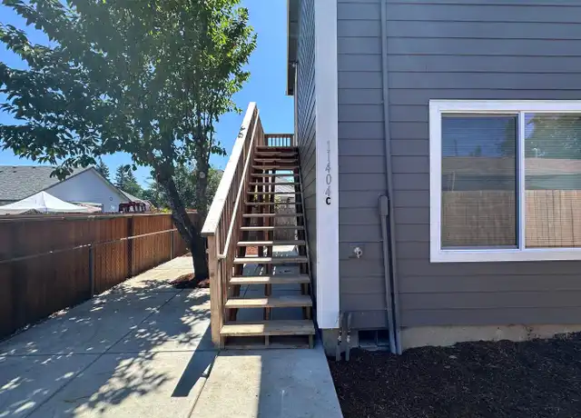 Property at 11404 SE Holgate Blvd Unit C, Portland, OR, 97266, 2 beds, 1 bath, [object Object]