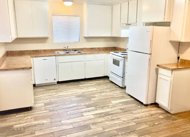 Property at 946 Cedar St Unit 03, Chico, CA, 95928, 4 beds, 2 baths, [object Object]