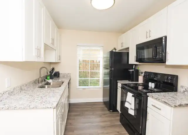 Property at 915 E Palmetto St Unit 2, Lakeland, FL, 33801, 1 bed, 1 bath, [object Object]