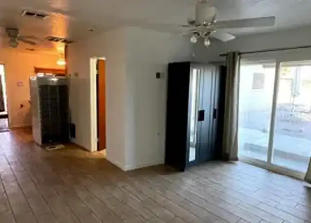 Property at 2443 E Earll Dr, Phoenix, AZ, 85016, 3 beds, 1 bath, [object Object]