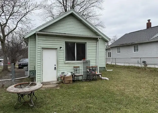 Property at 442 S Marshall St, Pontiac, MI, 48342, 2 beds, 1 bath, [object Object]