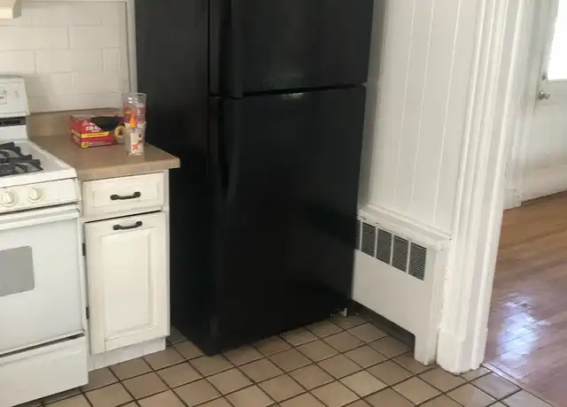 Property at 110 S Main St, Pearl River, NY, 10965, 1 bed, 1 bath, [object Object]