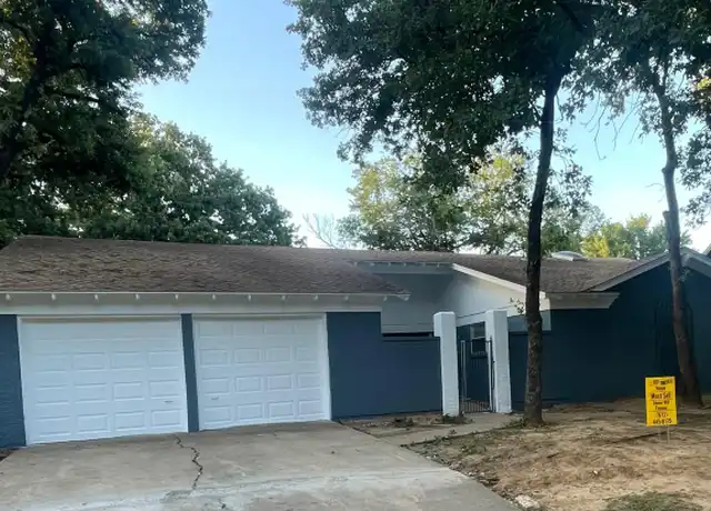 Property at 704 W Pleasantview Dr, Hurst, TX, 76054, 4 beds, 2 baths, [object Object]