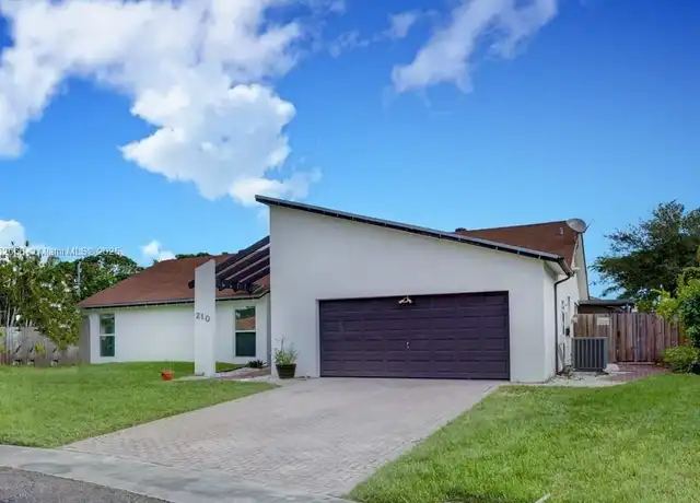 Property at 210 NE 2nd Ct, Dania, FL, 33004, 3 beds, 2.5 baths, [object Object]