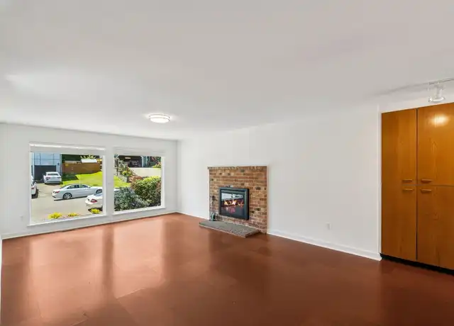 Property at 3938 SW 328th Pl, Federal Way, WA, 98023, 3 beds, 2.5 baths, [object Object]