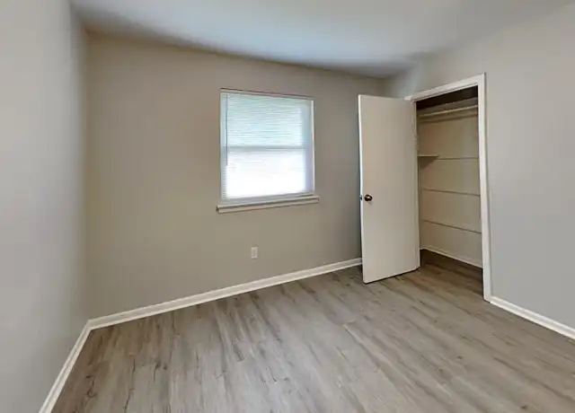 Property at 245 NE Craig St, Burleson, TX, 76028, 3 beds, 2 baths, [object Object]
