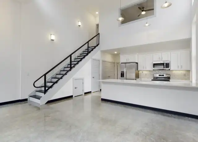 Property at 3829 Jett Ln, Louisville, KY, 40299, 2 beds, 2 baths, [object Object]