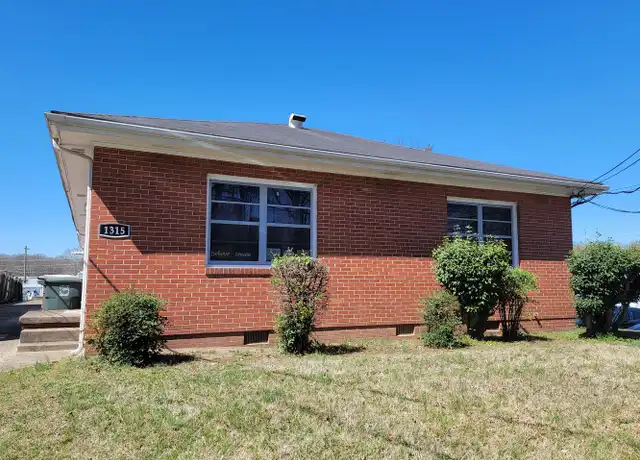 Property at 1315 N Elm St Unit 4, Greensboro, NC, 27401, 1 bed, 1 bath, [object Object]