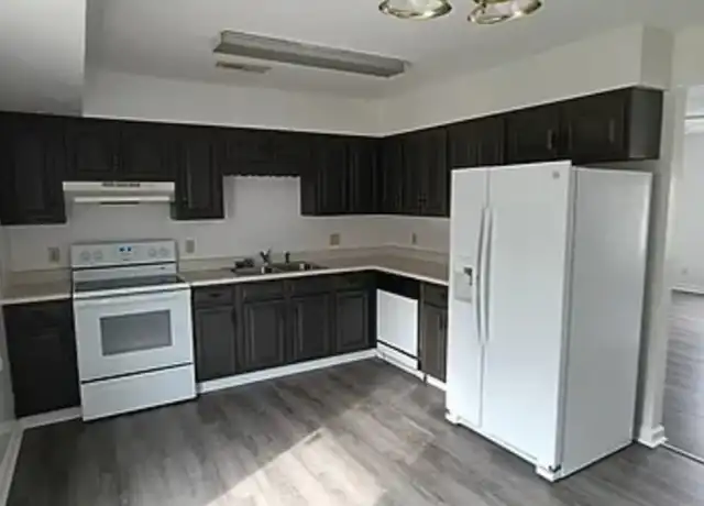 Property at 319 Bailey Rd Unit 8, Kingston, TN, 37763, 2 beds, 1.5 baths, [object Object]