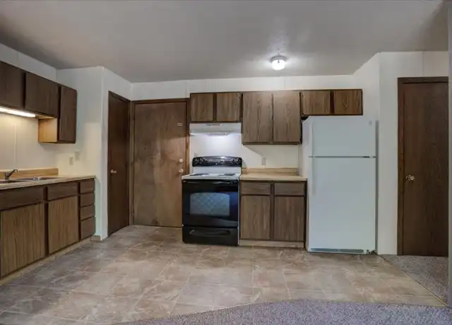 Property at 1703 Broadway St S Unit 108, Menomonie, WI, 54751, 2 beds, 1 bath, [object Object]