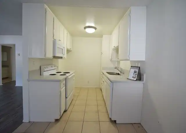 Property at 6115 Whitsett Ave, North Hollywood, CA, 91606, 1 bed, 1 bath, [object Object]