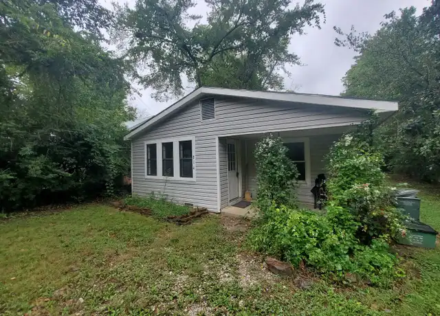 Property at 814 S Washington Ave, Fayetteville, AR, 72701, 2 beds, 1 bath, [object Object]