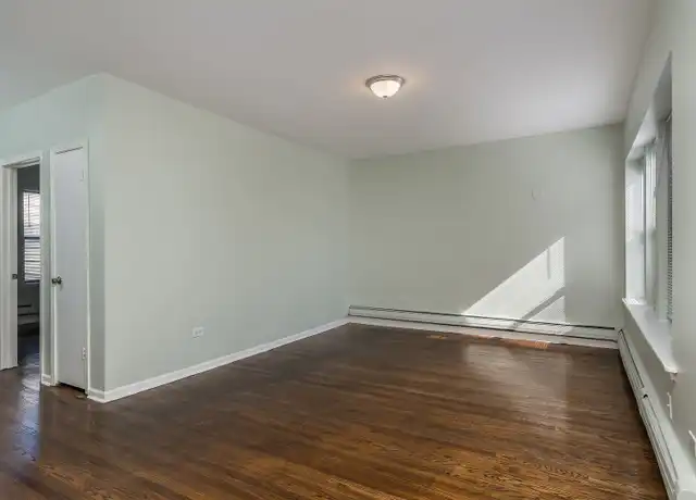 Property at 7024 S Paxton Ave Unit 7024-2B TF, Chicago, IL, 60649, 2 beds, 1 bath, [object Object]