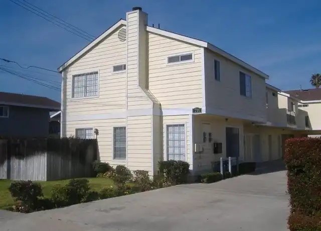 Property at 711 Williams Dr Unit C, Huntington Beach, CA, 92648, 3 beds, 3 baths, [object Object]