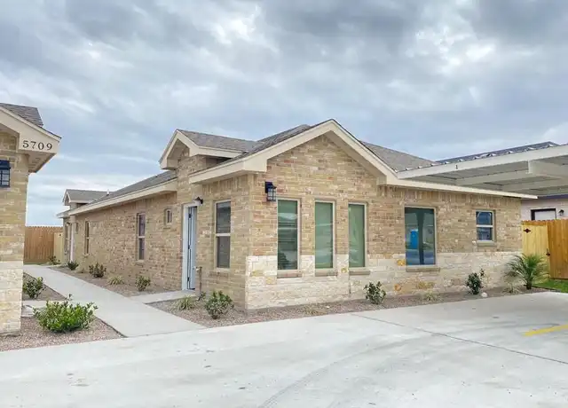 Property at 5709 Nightingale Ave Unit 2, McAllen, TX, 78504, 3 beds, 2 baths, [object Object]