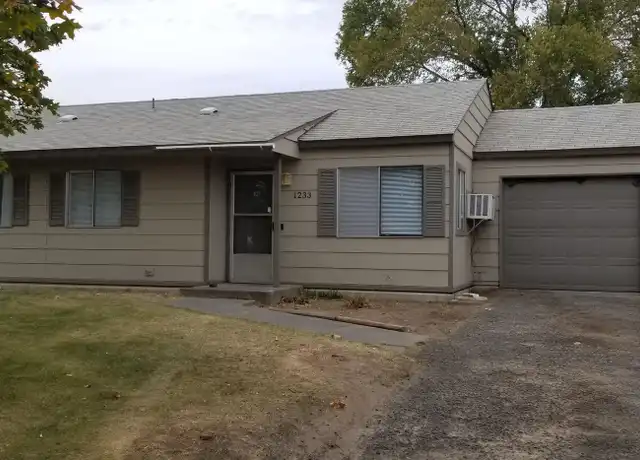 Property at 1233 Pershing Rd, Moses Lake, WA, 98837, 2 beds, 1 bath, [object Object]