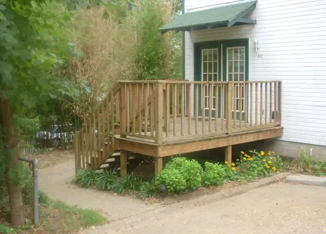 Property at 309 W Meadow St, Fayetteville, AR, 72701, 1 bed, 1 bath, [object Object]
