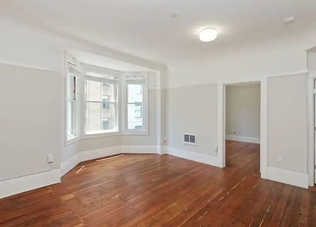 Property at 1605 Clay St Unit 12, Oakland, CA, 94612, 2 beds, 1 bath, [object Object]