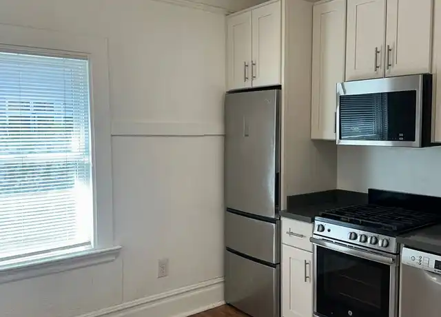 Property at 535 30th St Unit 3, Oakland, CA, 94609, 0 beds, 1 bath, [object Object]