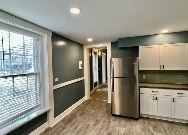 Property at 639 Baxter Ave Unit 1, Louisville, KY, 40204, 2 beds, 1 bath, [object Object]