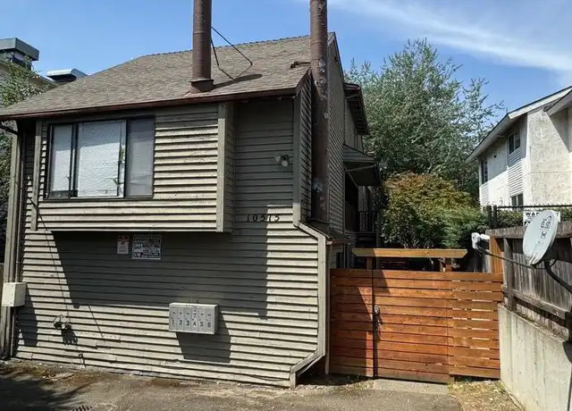 Property at 10515 Midvale Ave N Unit 06, Seattle, WA, 98133, 1 bed, 1.5 baths, [object Object]