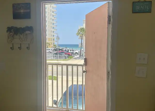 Property at 3727 S Atlantic Ave Unit 5, Daytona Beach, FL, 32118, 2 beds, 1 bath, [object Object]
