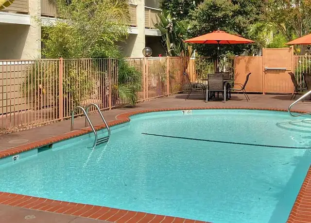 Photo of 415 Acalanes Dr, Sunnyvale, CA 94086