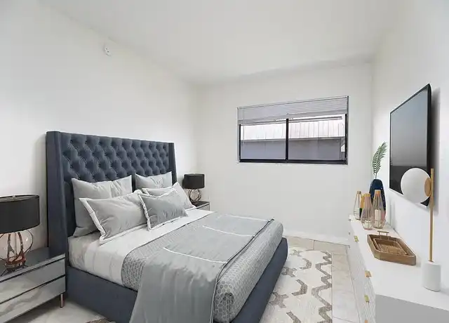 Property at The Cove at 2950 - 2950 Royal Palm Ave, Fort Myers, FL, 33901, 2 beds, 1 bath, [object Object]
