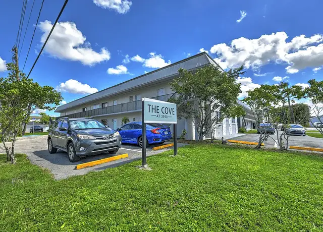 Photo of 2950 Royal Palm Ave, Fort Myers, FL 33901