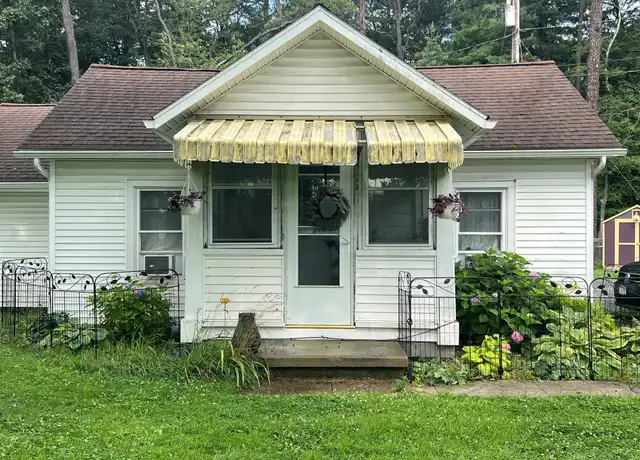 Property at 959 Kings Hwy, Saugerties, NY, 12477, 2 beds, 1 bath, [object Object]
