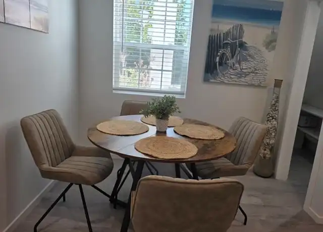 Property at 10401 Baird Ave, Porter Ranch, CA, 91326, 1 bed, 1 bath, [object Object]