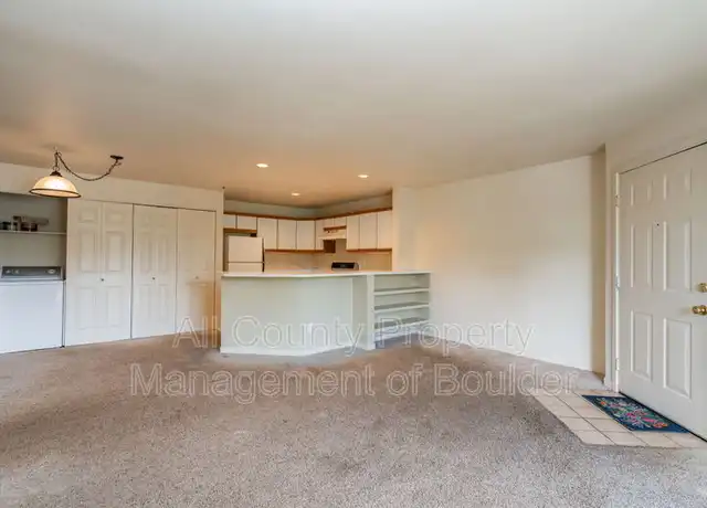 Property at 33 S Boulder Cir #209, Boulder, CO, 80303, 2 beds, 2 baths, [object Object]