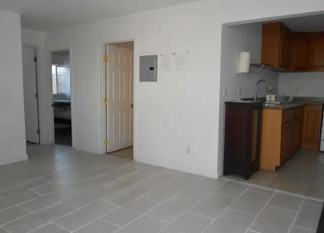 Property at 2016 Cutting Blvd, Richmond, CA, 94804, 2 beds, 1 bath, [object Object]