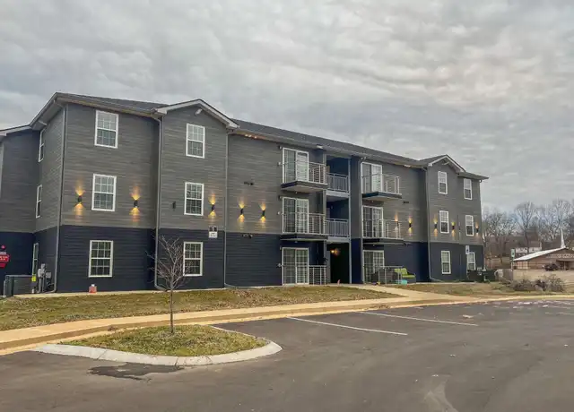 Property at 543 Peachers Mill Rd Unit 213, Clarksville, TN, 37042, 3 beds, 2 baths, [object Object]